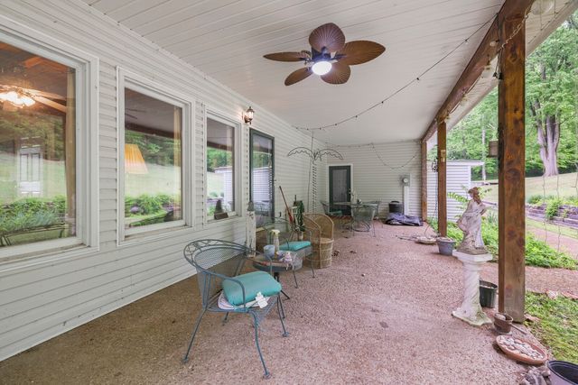 6268 Highway 100, W, Centerville, TN 37033