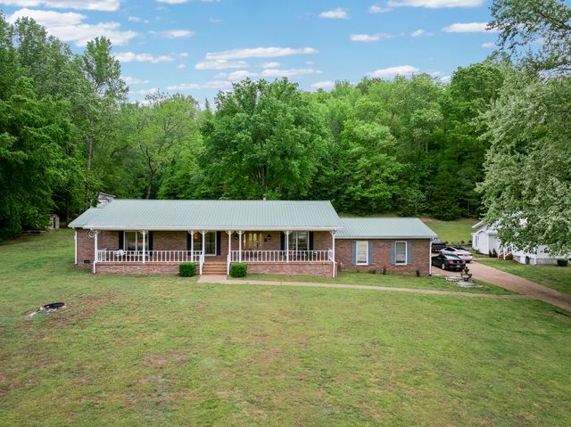 6268 Highway 100, W, Centerville, TN 37033