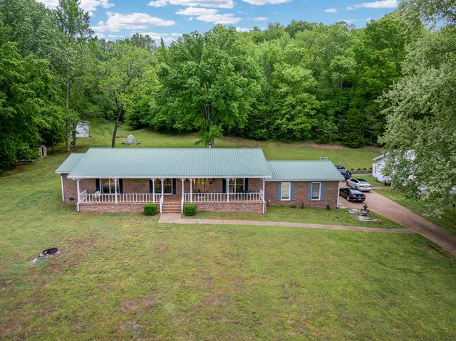 6268 Highway 100, W, Centerville, TN 37033