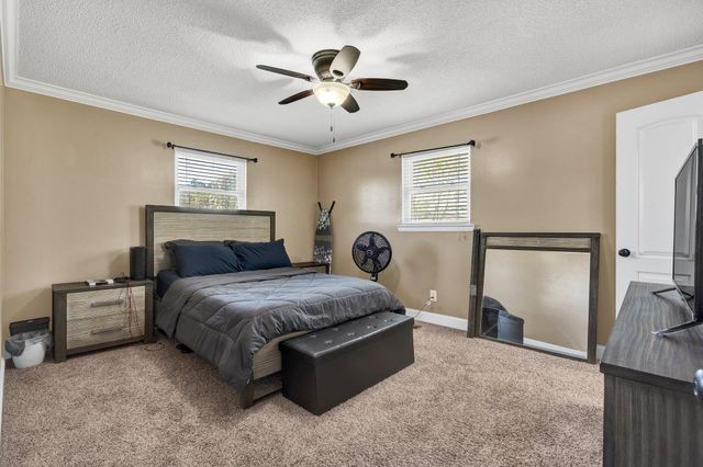 906 Diamond Circle, La Fayette, GA 30728