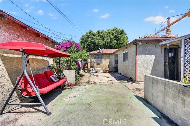 2211 Amherst, Los Angeles, CA 90064