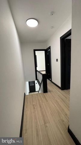 827 W FISHER AVE, Philadelphia, PA 19141