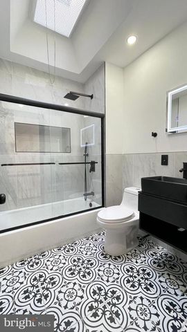 827 W FISHER AVE, Philadelphia, PA 19141