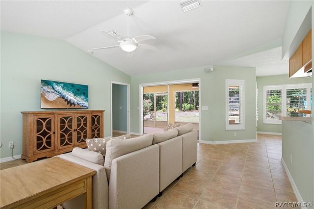 1461 W Redding Street, Hernando, FL 34442