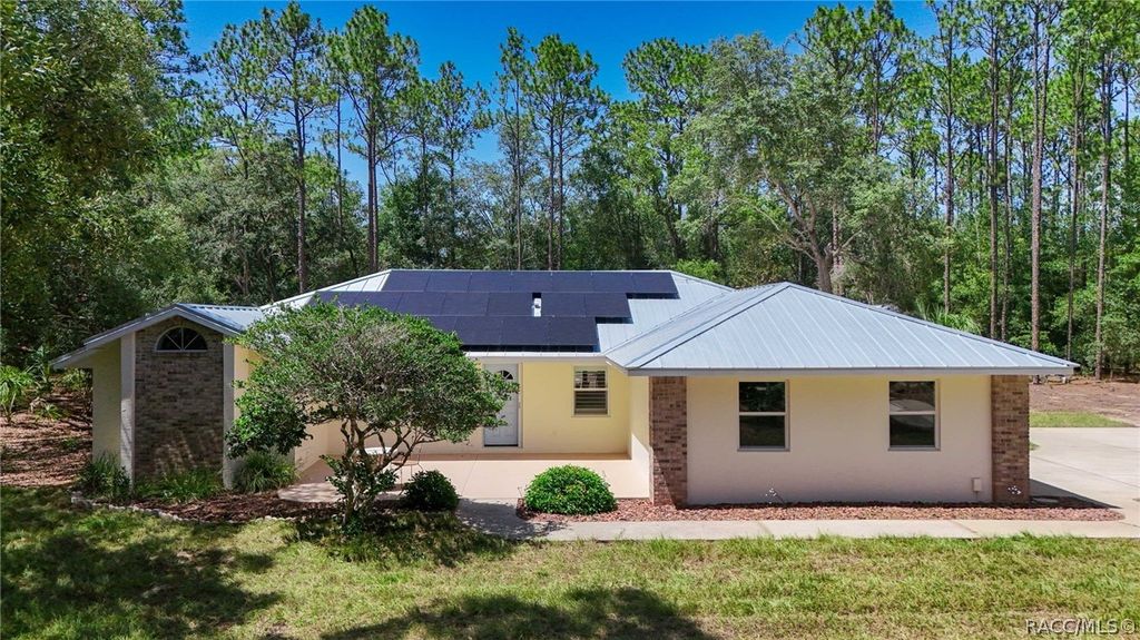 1461 W Redding Street, Hernando, FL 34442