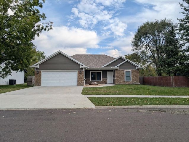 1931 E 6th Street, Sedalia, MO 65301