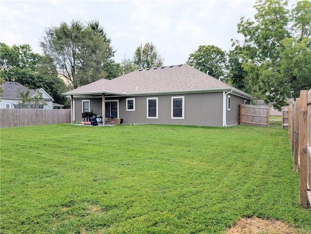 1931 E 6th Street, Sedalia, MO 65301