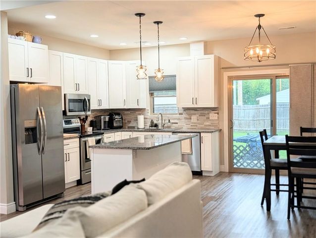 1931 E 6th Street, Sedalia, MO 65301