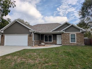 1931 E 6th Street, Sedalia, MO 65301