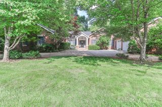 625 Saint Andrews Road, Statesville, NC 28625