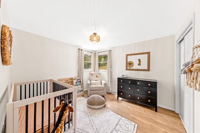 N10W28431 Northview ROAD, Waukesha, WI 53188