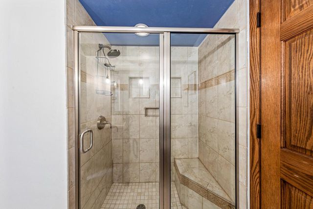 N10W28431 Northview ROAD, Waukesha, WI 53188