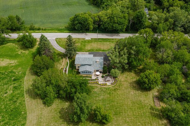 N10W28431 Northview ROAD, Waukesha, WI 53188