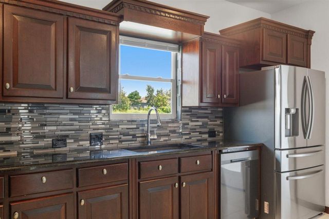 1206 Walter Hoffman RD, Cedar Creek, TX 78612