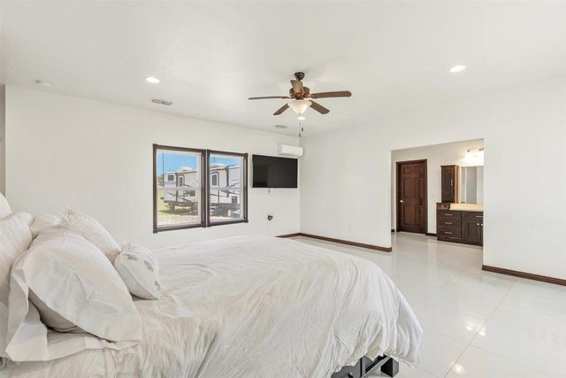 1206 Walter Hoffman RD, Cedar Creek, TX 78612