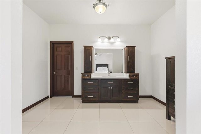 1206 Walter Hoffman RD, Cedar Creek, TX 78612