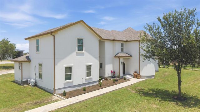 1206 Walter Hoffman RD, Cedar Creek, TX 78612