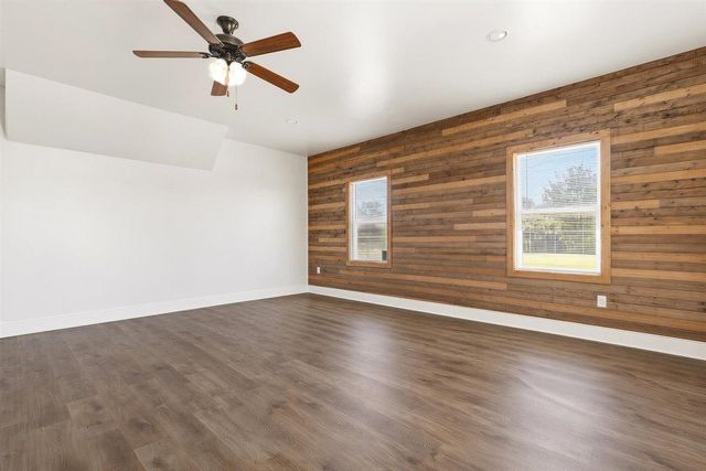 1206 Walter Hoffman RD, Cedar Creek, TX 78612