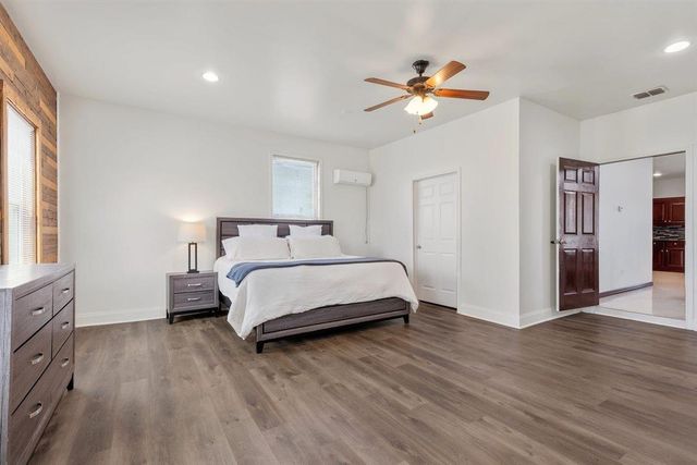 1206 Walter Hoffman RD, Cedar Creek, TX 78612