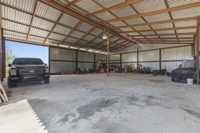 1206 Walter Hoffman RD, Cedar Creek, TX 78612