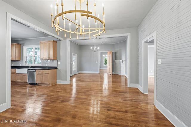 350 S Tellico St, Madisonville, TN 37354