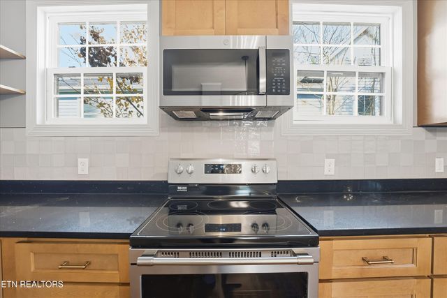 350 S Tellico St, Madisonville, TN 37354