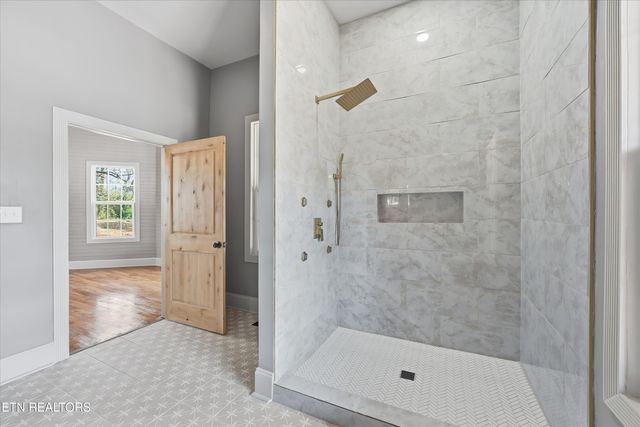 350 S Tellico St, Madisonville, TN 37354