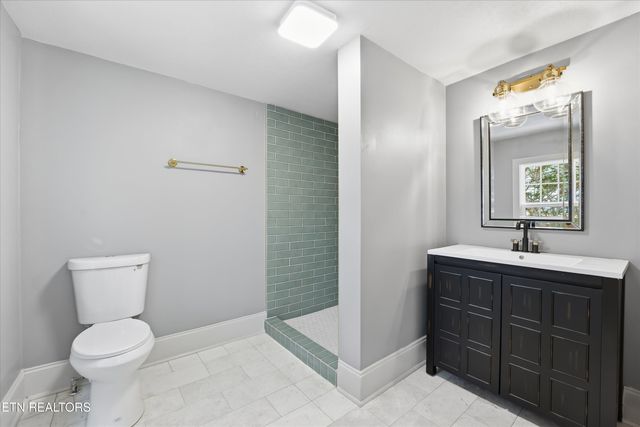 350 S Tellico St, Madisonville, TN 37354