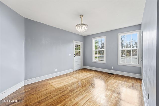 350 S Tellico St, Madisonville, TN 37354