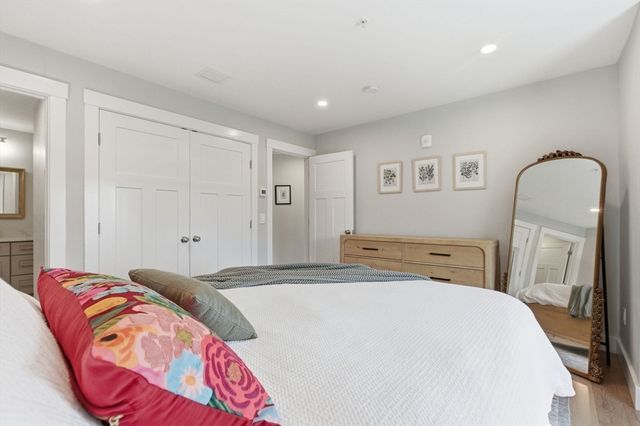 274 Providence Rd 5, Grafton, MA 01560