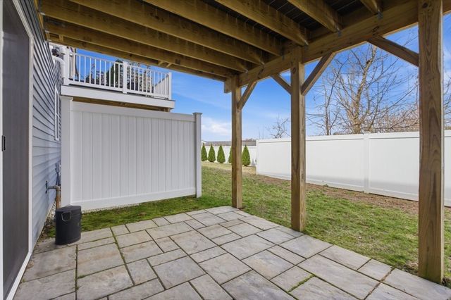 274 Providence Rd 5, Grafton, MA 01560