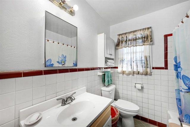 2312 NW Cheyenne Ave, Lawton, OK 73505