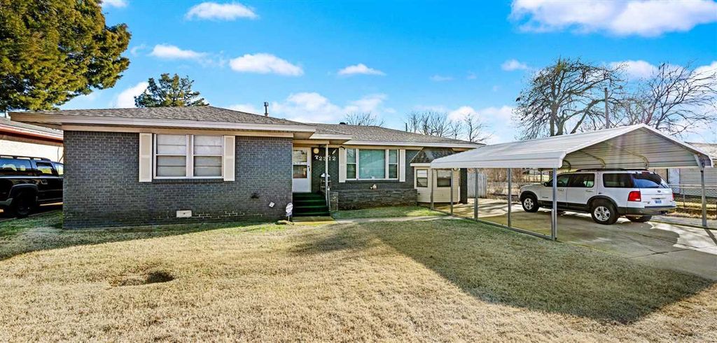 2312 NW Cheyenne Ave, Lawton, OK 73505