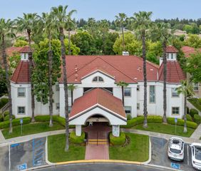 8153 N Cedar Avenue # 222, Fresno, CA 93720
