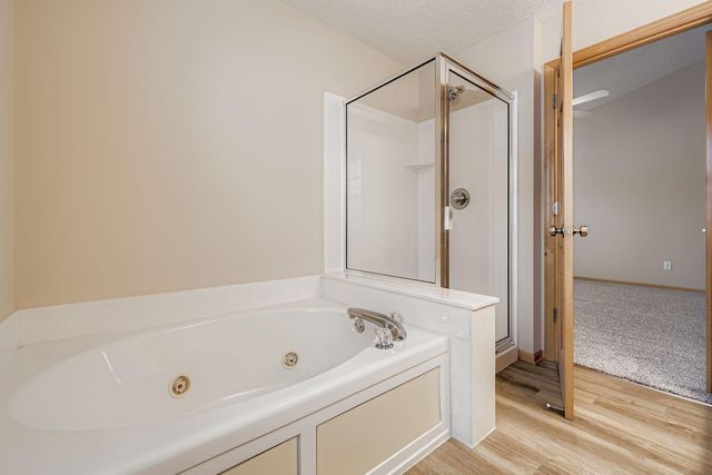 16322 70th Avenue N, Maple Grove, MN 55311