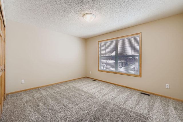 16322 70th Avenue N, Maple Grove, MN 55311