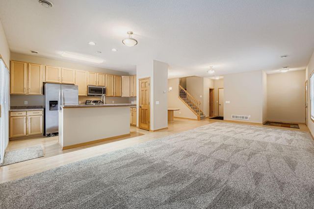 16322 70th Avenue N, Maple Grove, MN 55311