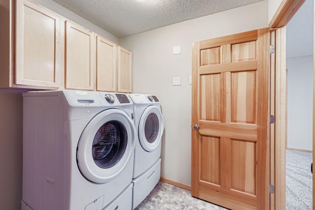 16322 70th Avenue N, Maple Grove, MN 55311