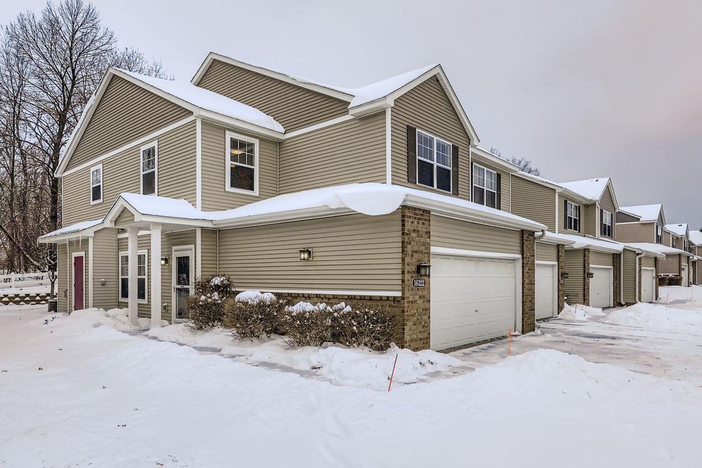 16322 70th Avenue N, Maple Grove, MN 55311
