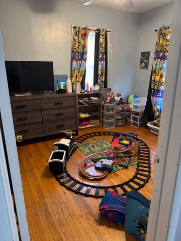 5301 W Le Moyne Street 2, Chicago, IL 60651