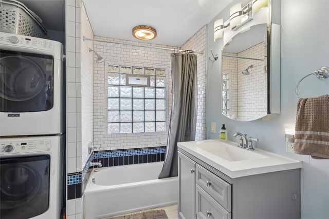 1445 Forestdale Drive, Des Moines, IA 50311