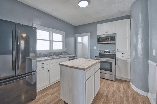 25 3rd Street SW, Chisholm, MN 55719