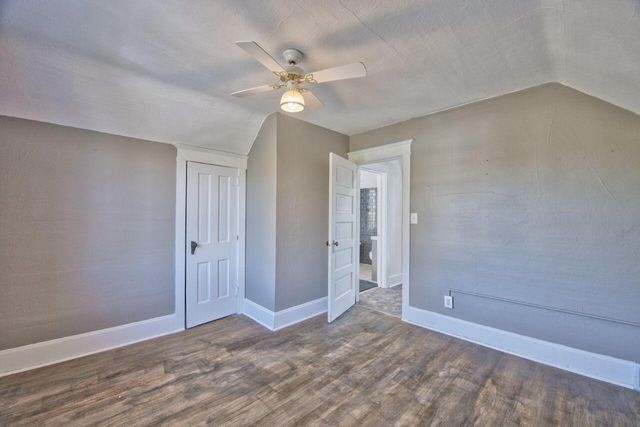 25 3rd Street SW, Chisholm, MN 55719