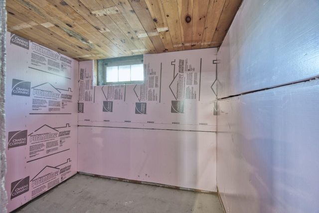 25 3rd Street SW, Chisholm, MN 55719