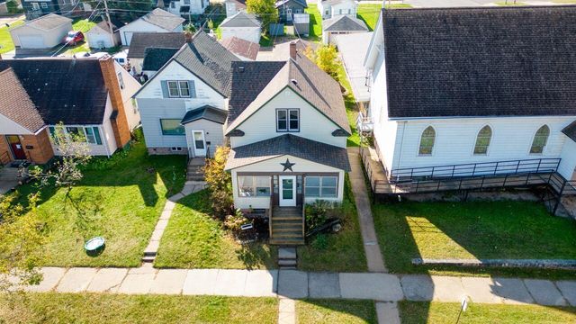 25 3rd Street SW, Chisholm, MN 55719