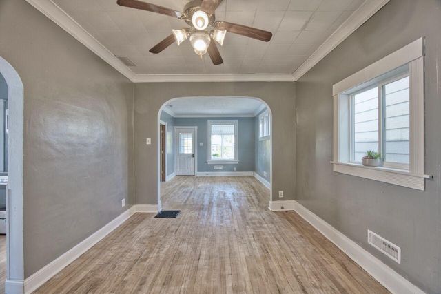 25 3rd Street SW, Chisholm, MN 55719