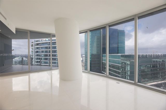 300 Biscayne Boulevard Way 4708W, Miami, FL 33131