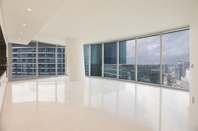 300 Biscayne Boulevard Way 4708W, Miami, FL 33131