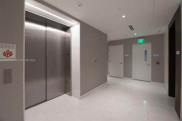 300 Biscayne Boulevard Way 4708W, Miami, FL 33131