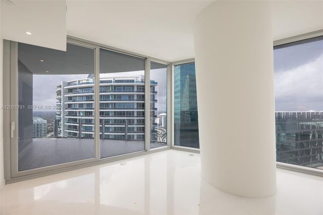 300 Biscayne Boulevard Way 4708W, Miami, FL 33131